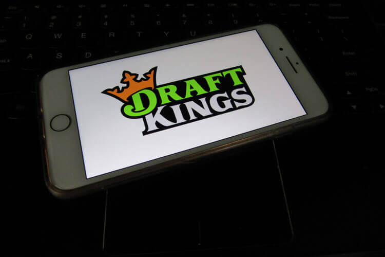 DraftKings app on a Boost Mobile phone.